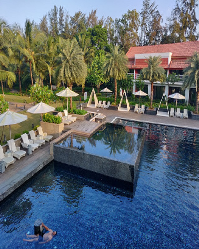 hotel-ocean-touch-south-goa-planet-hollywood-beach-resort-2